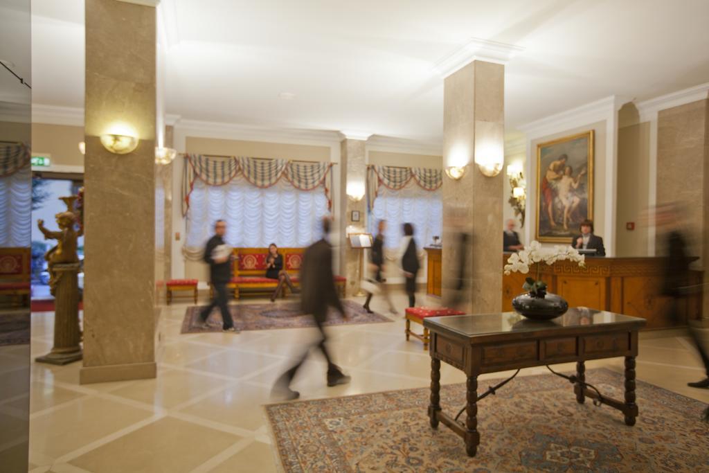 Palace Hotel Bari Exteriör bild